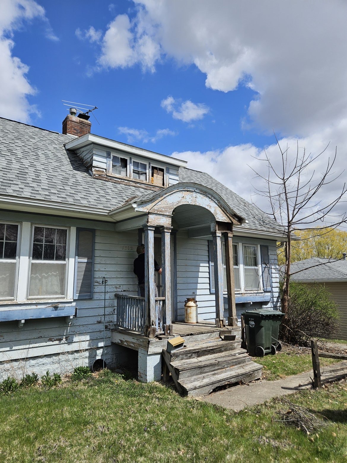 House repair before — Easton Construction Iowa City